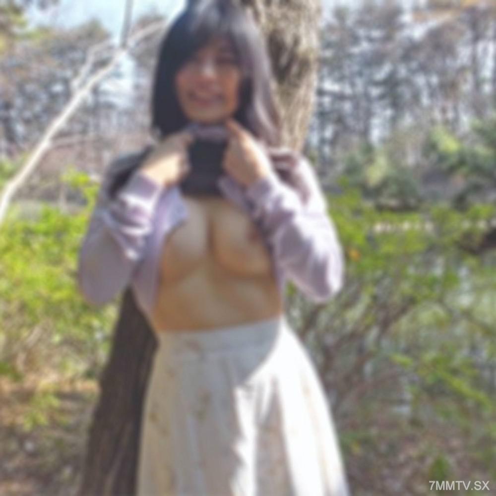 [無碼]fc2-ppv 4917715 露出約會、散步時偷偷露出乳房、玩弄乳頭或揉捏胸部。被玩弄得很兇後，被射滿懷孕的超級美麗人妻！| FC2電子市場