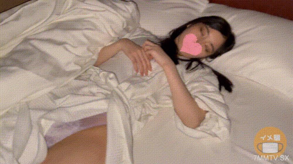[無碼]FC2-PPV 4637710 本屋工作的女大學生和早晨中出しSEX IMEDAMAFC2 FC2-PPV-4637710