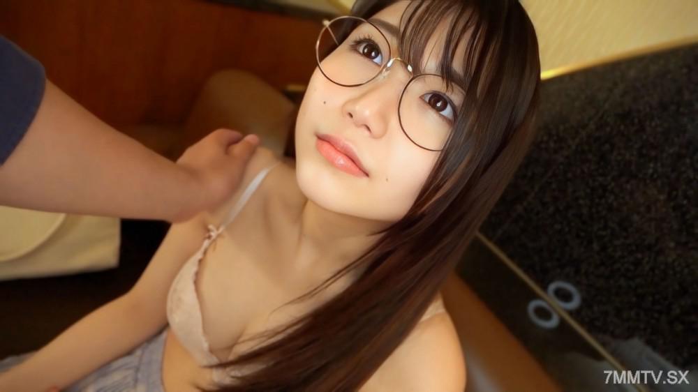 [無碼]FC2-PPV 4631457 名門理科大的華，此處有之。理科女學生應援中出。拍攝偏差值為65的名門大學在讀天才19歲女學生。FC2-PPV-4631457