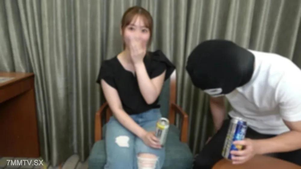 [無碼]FC2-PPV 4548145 [續集發布 / 3啟動]一位美麗的女人，是一家主要航空公司的國際CA。在第一次會議上為底部公雞感到羞恥時，由於日常的壓力，我感到敏感，並放鬆了陰道暨。FC2-PPV-4548145